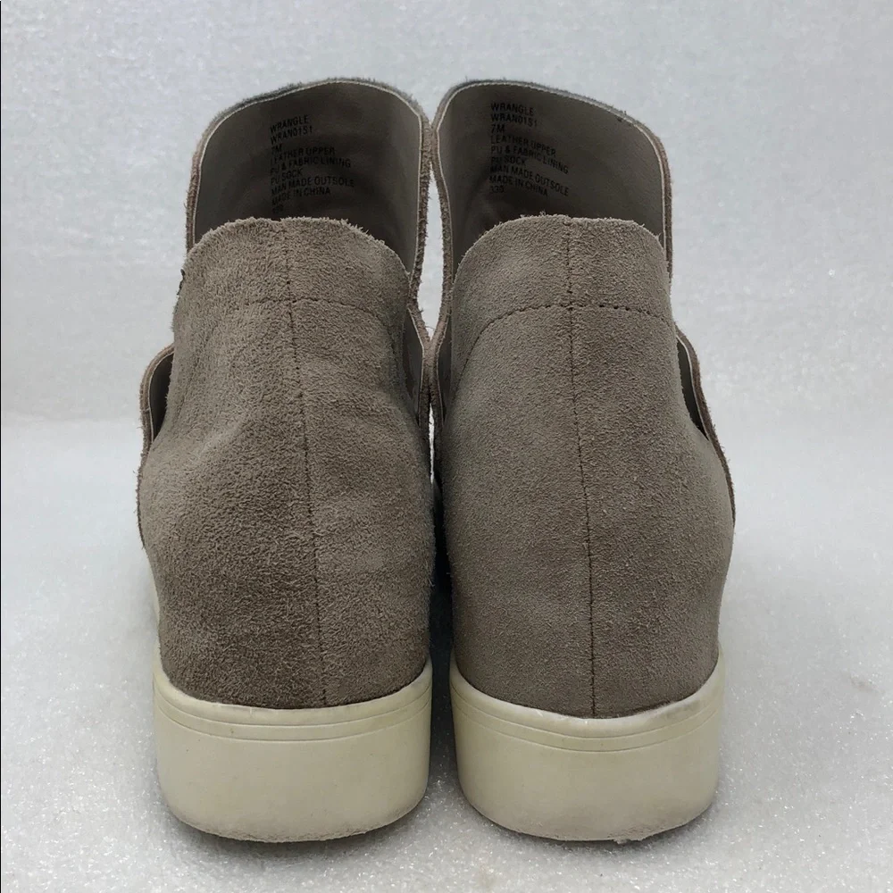 Steve Madden gently used